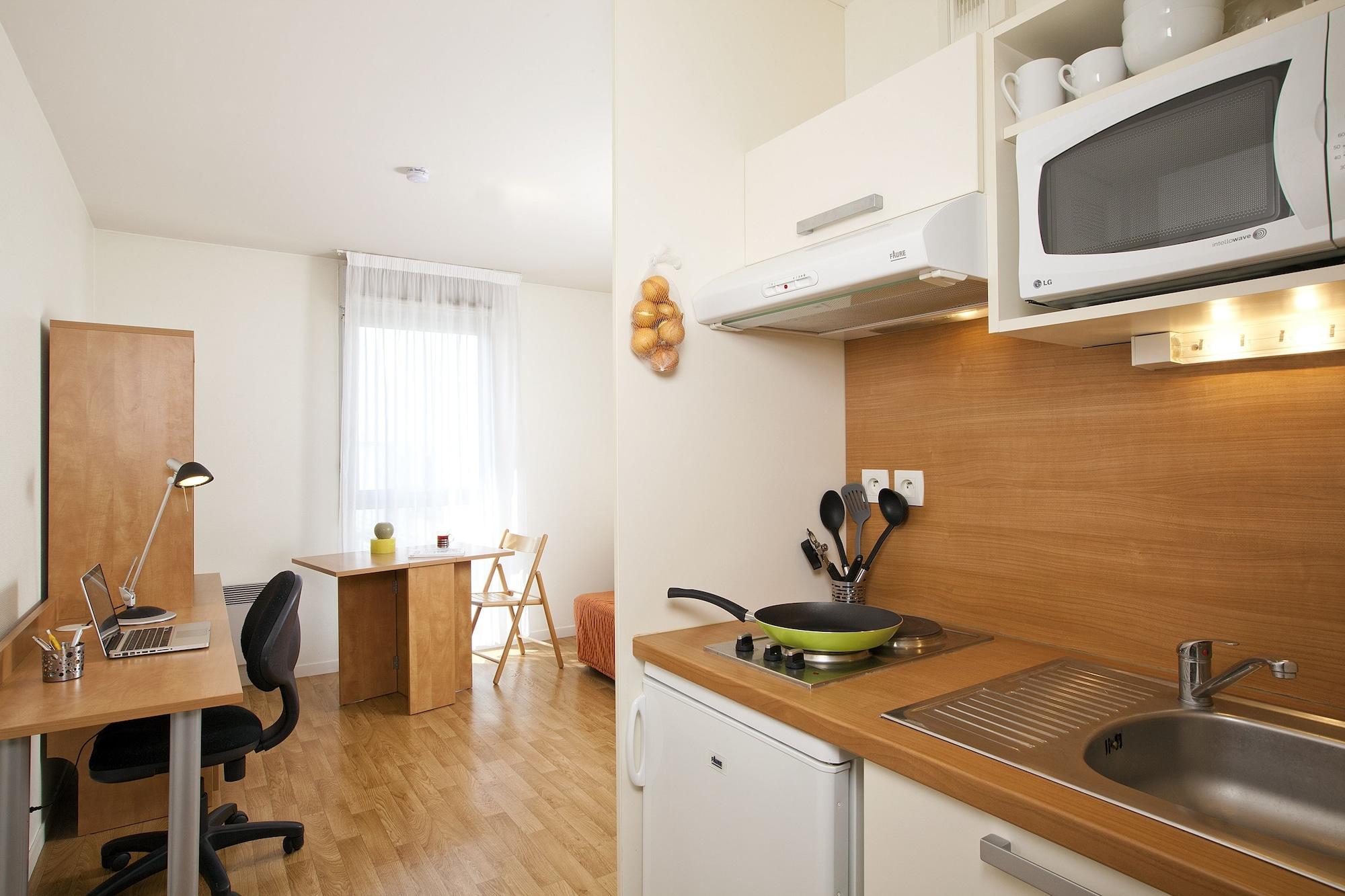 Sejours & Affaires Rennes Longs Champs Aparthotel Eksteriør bilde
